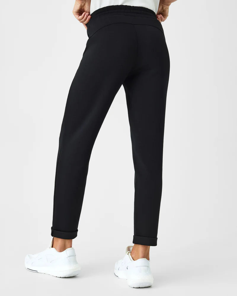 SPANX® AirEssentials Tapered Pant Very Black