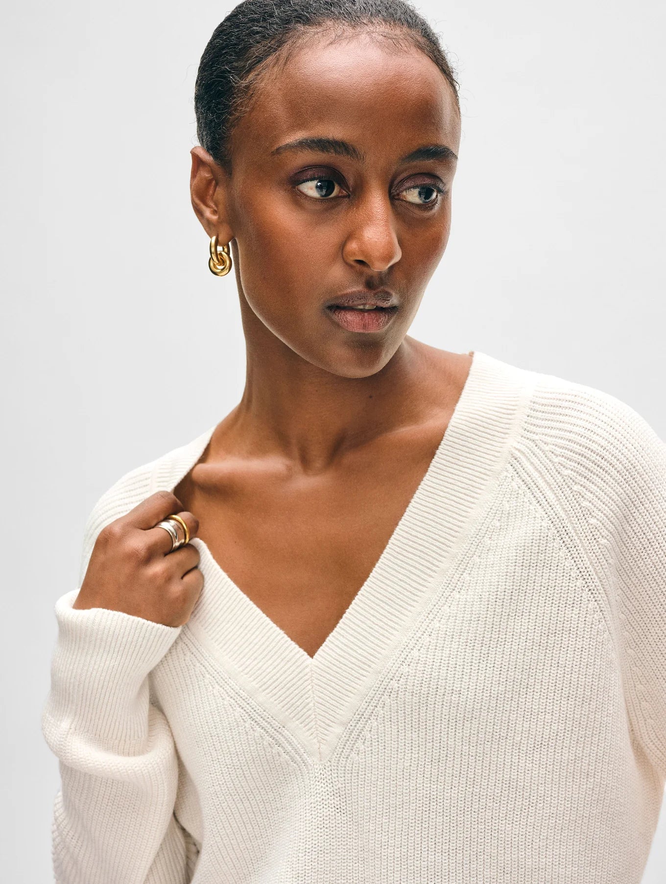 White + Warren Fine Cotton Blend Ribbed V Neck White