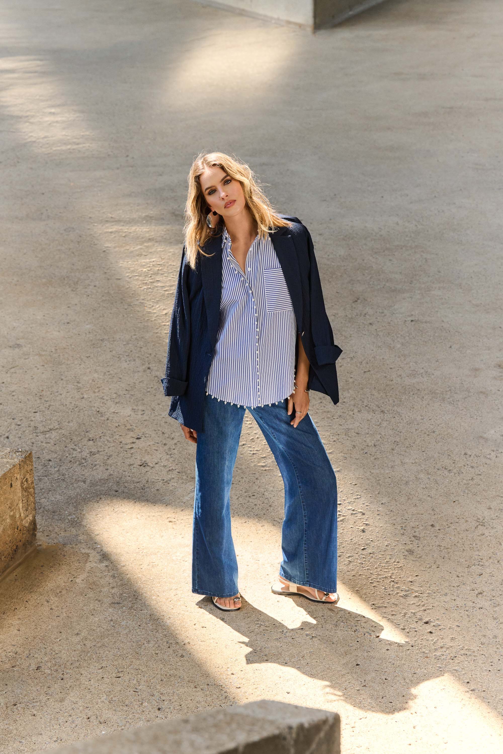 Joseph Ribkoff Goldie | Classic Wide-Leg Stretch Jeans Medium Blue