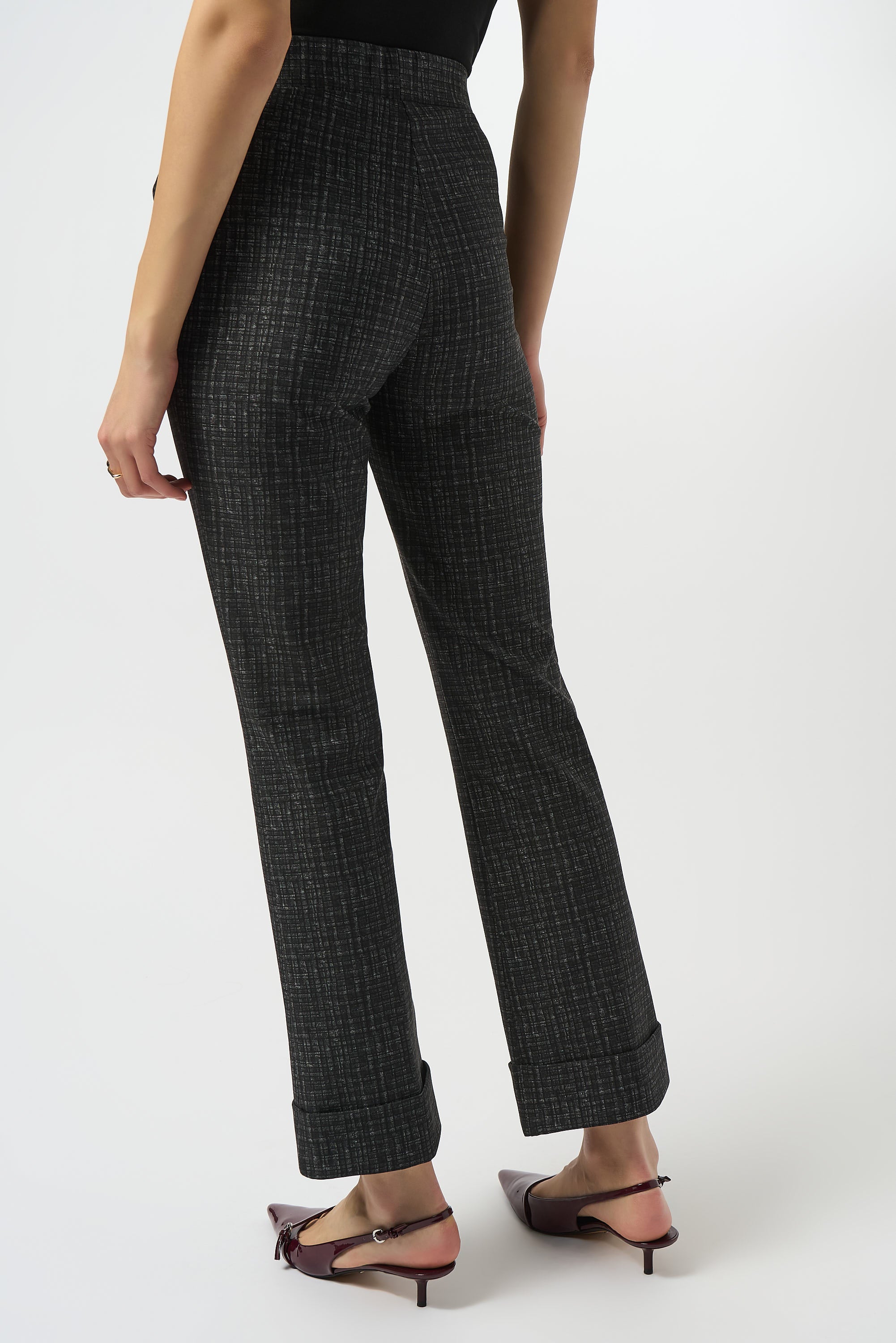 Joseph Ribkoff Heavy Knit Pull-On Flare Pants